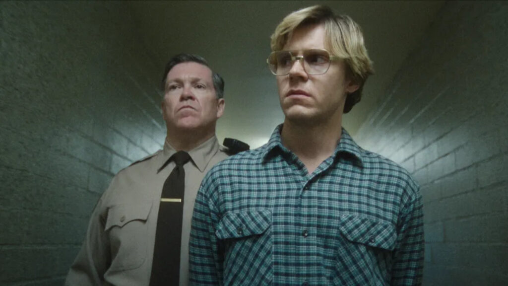 Evan Peters na série 'Dahmer: Um Canibal Americano' (Foto: Reprodução)