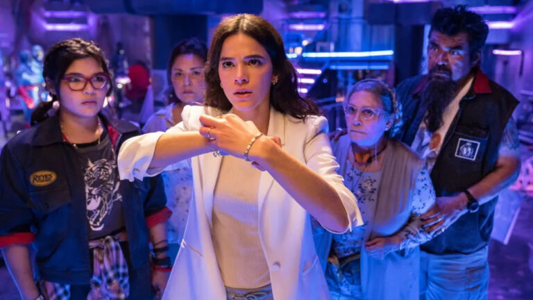Bruna Marquezine em 'Besouro Azul' (Foto: Divulgação)